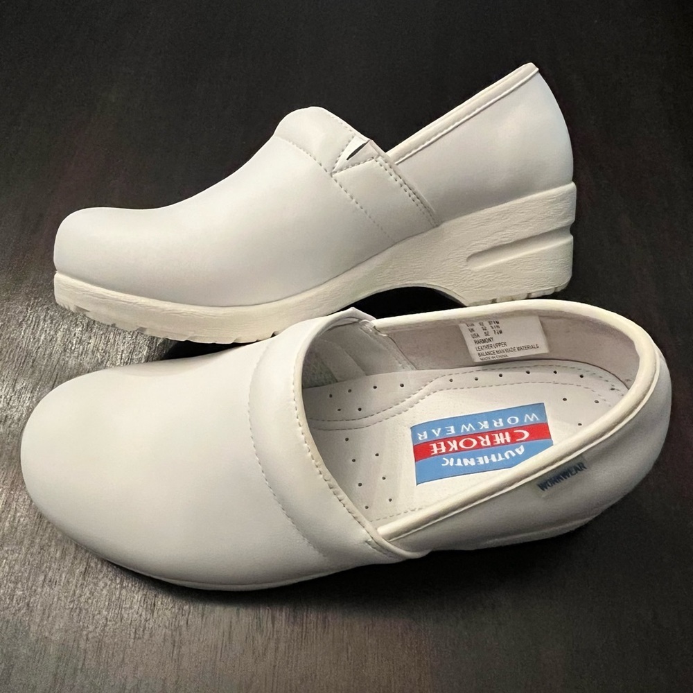 Cherokee Workwear Harmony Clogs - Picture 9 of 9